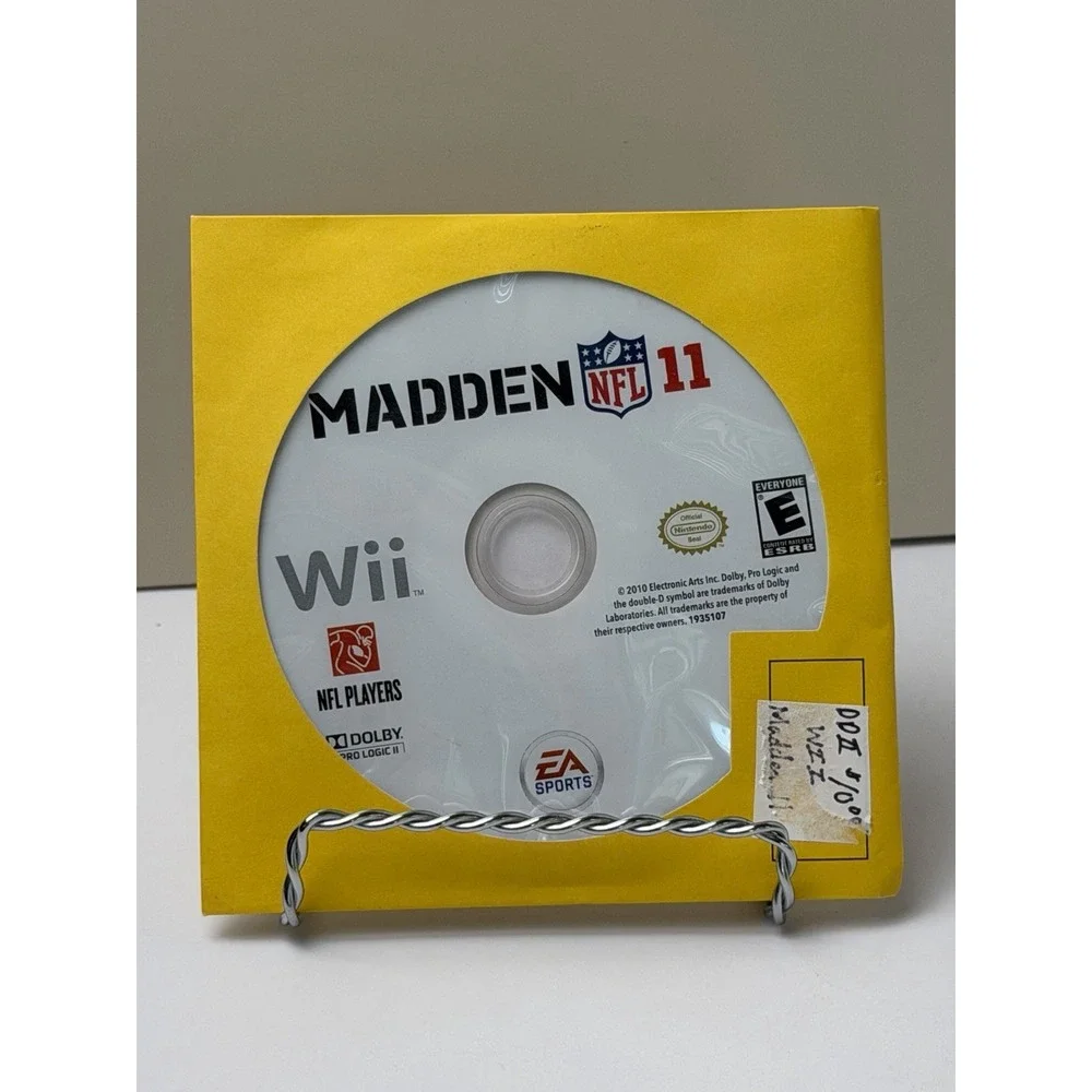 Madden NFL 11 (Nintendo Wii, 2010) Disc Only